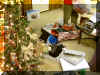 FamilyChristmas019.JPG (211194 bytes)